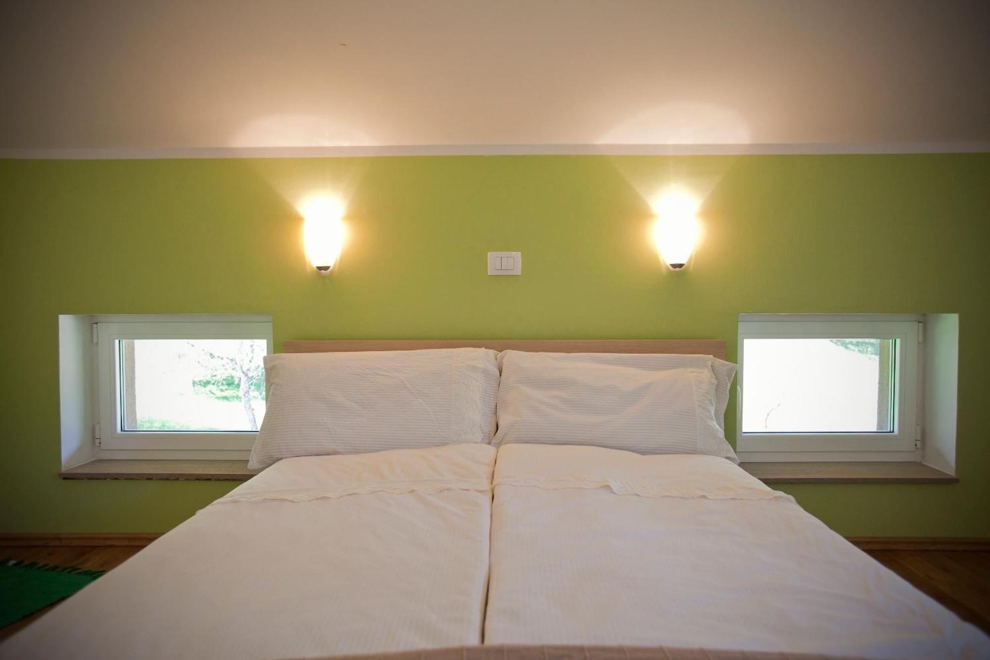 Apartments Soca Kobarid Bagian luar foto