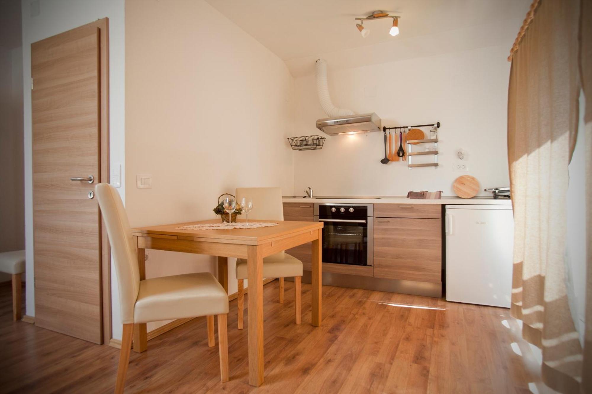 Apartments Soca Kobarid Bagian luar foto