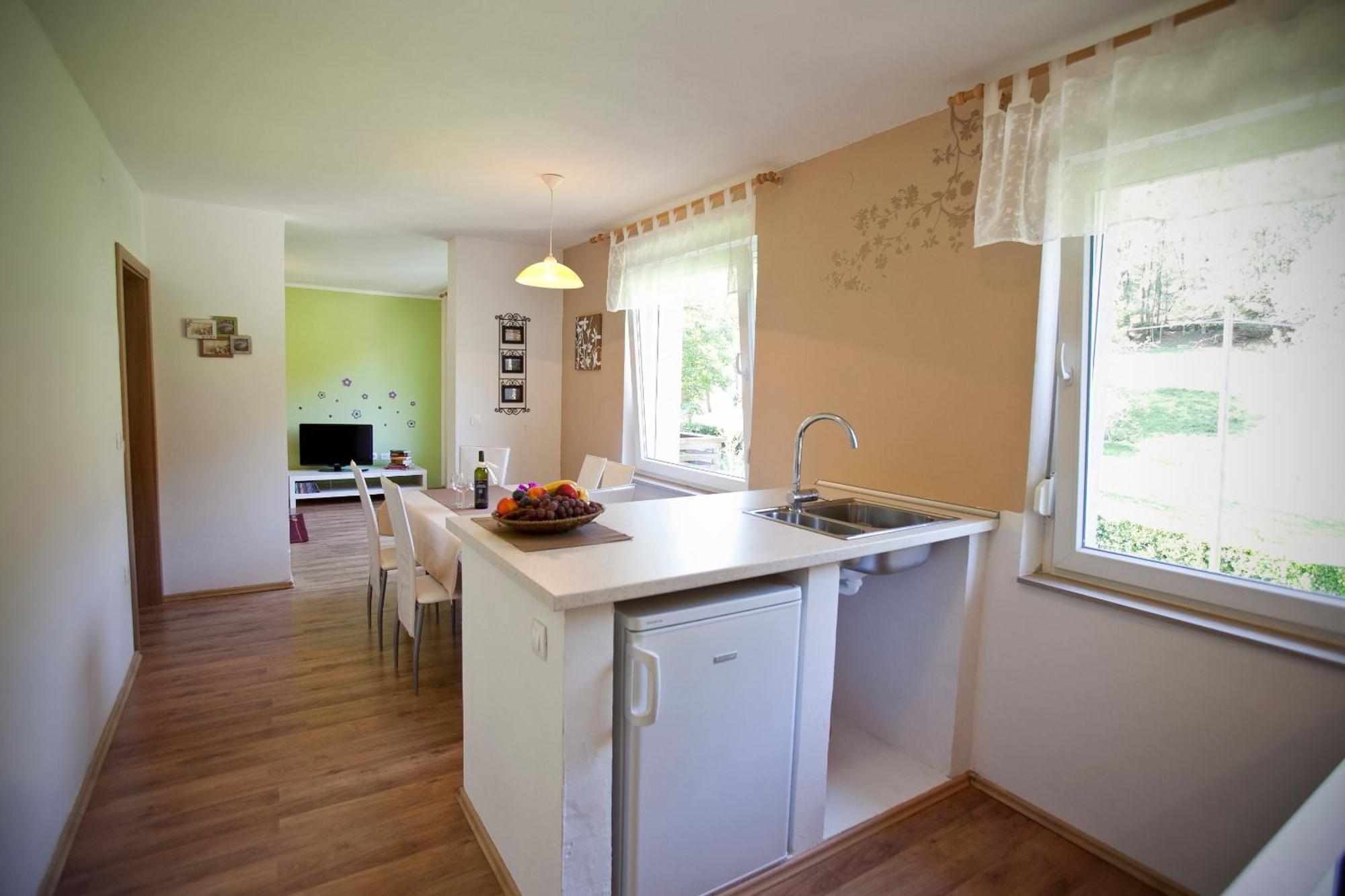 Apartments Soca Kobarid Bagian luar foto