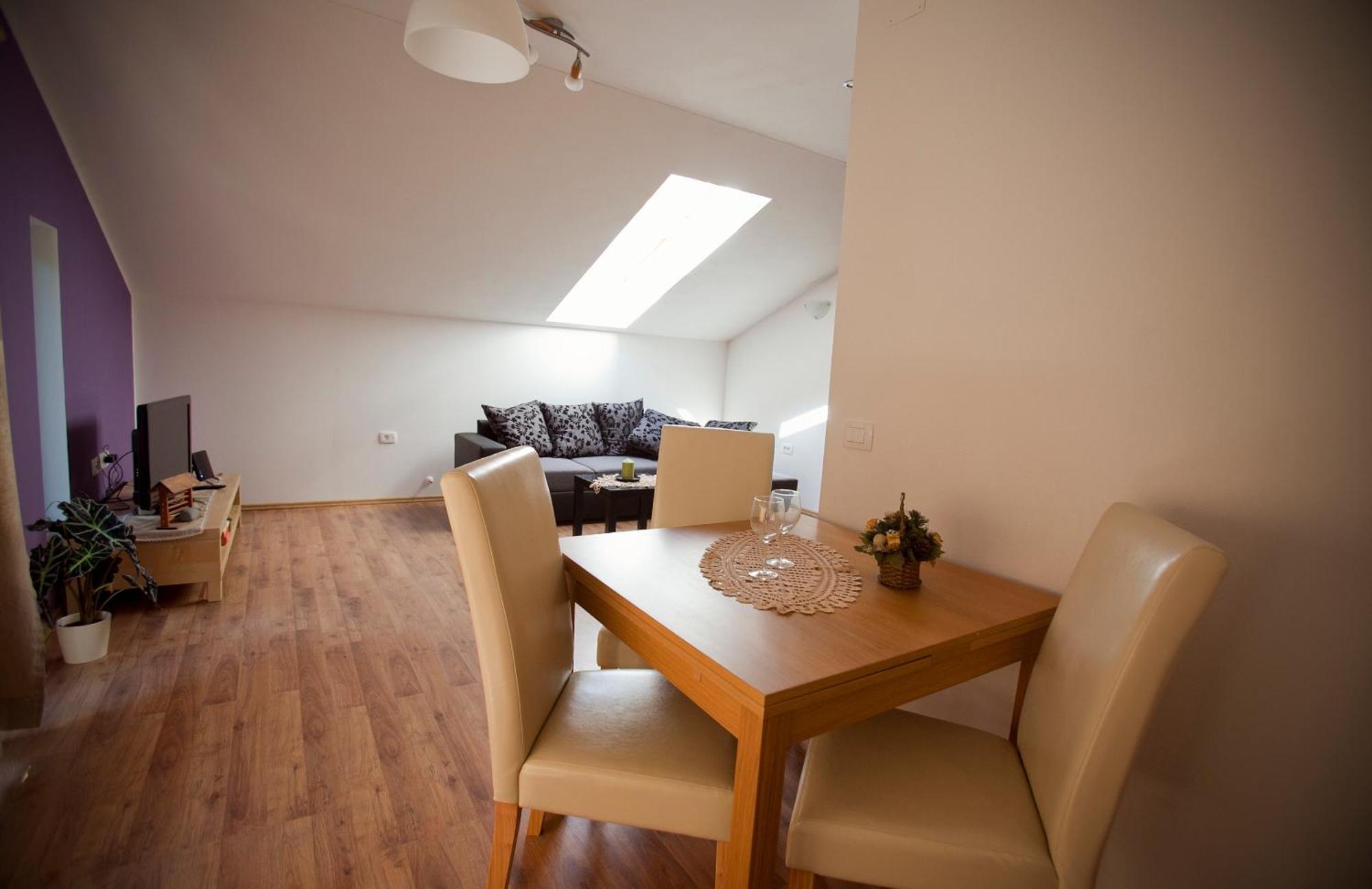 Apartments Soca Kobarid Bagian luar foto